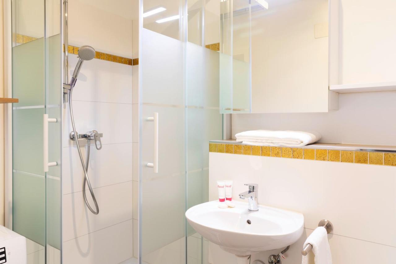 Апартаменти Nest - Badenerstrasse 356 Цюрих Екстер'єр фото